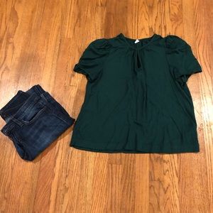 ❤️EUC green blouse❤️